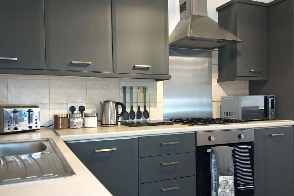 2 Bedroom City Centre Duplex Apt Preston  Buitenkant foto