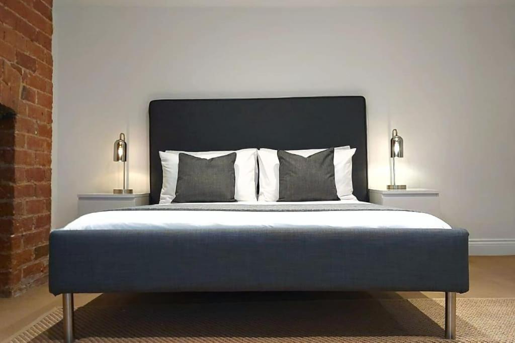 2 Bedroom City Centre Duplex Apt Preston  Buitenkant foto